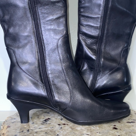 Bellini Black Leather WILSON Knee High Buckle Accent Heeled Boots Women’s Sz 8W - Picture 10 of 16